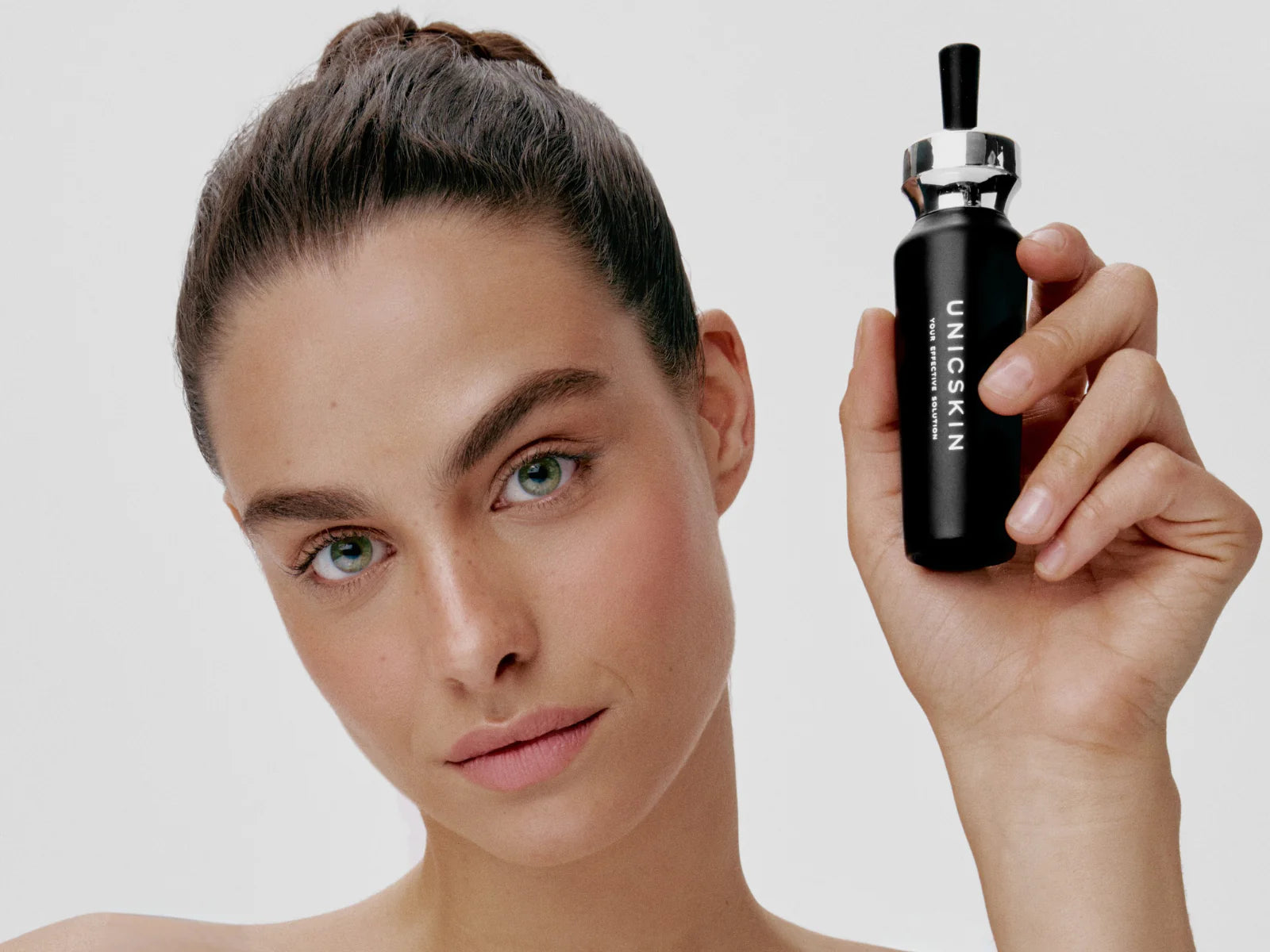 UNICLUMINOSITY 3.0 - Vitamin C Serum With Double Action: Illuminating & Anti-Blemish